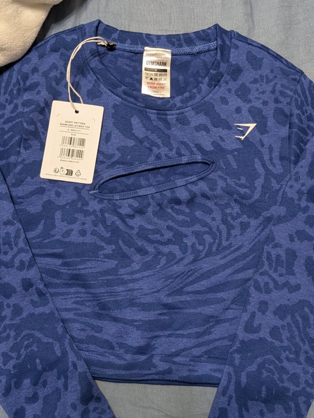 Gymshark Adapt Safari Blue Pattern Seamless Crop Top Size Small Body Fit NWT